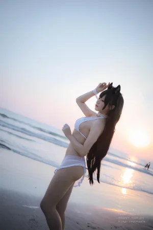 Nyako喵子《爱宕泳装》主题写真：25张全套美图