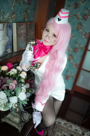 Nyako喵子《柯杨斯卡娅》主题写真：35张全套美图
