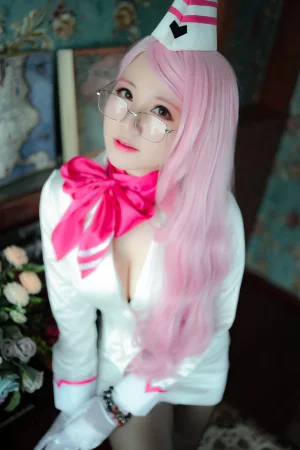 Nyako喵子《柯杨斯卡娅》主题写真：35张全套美图