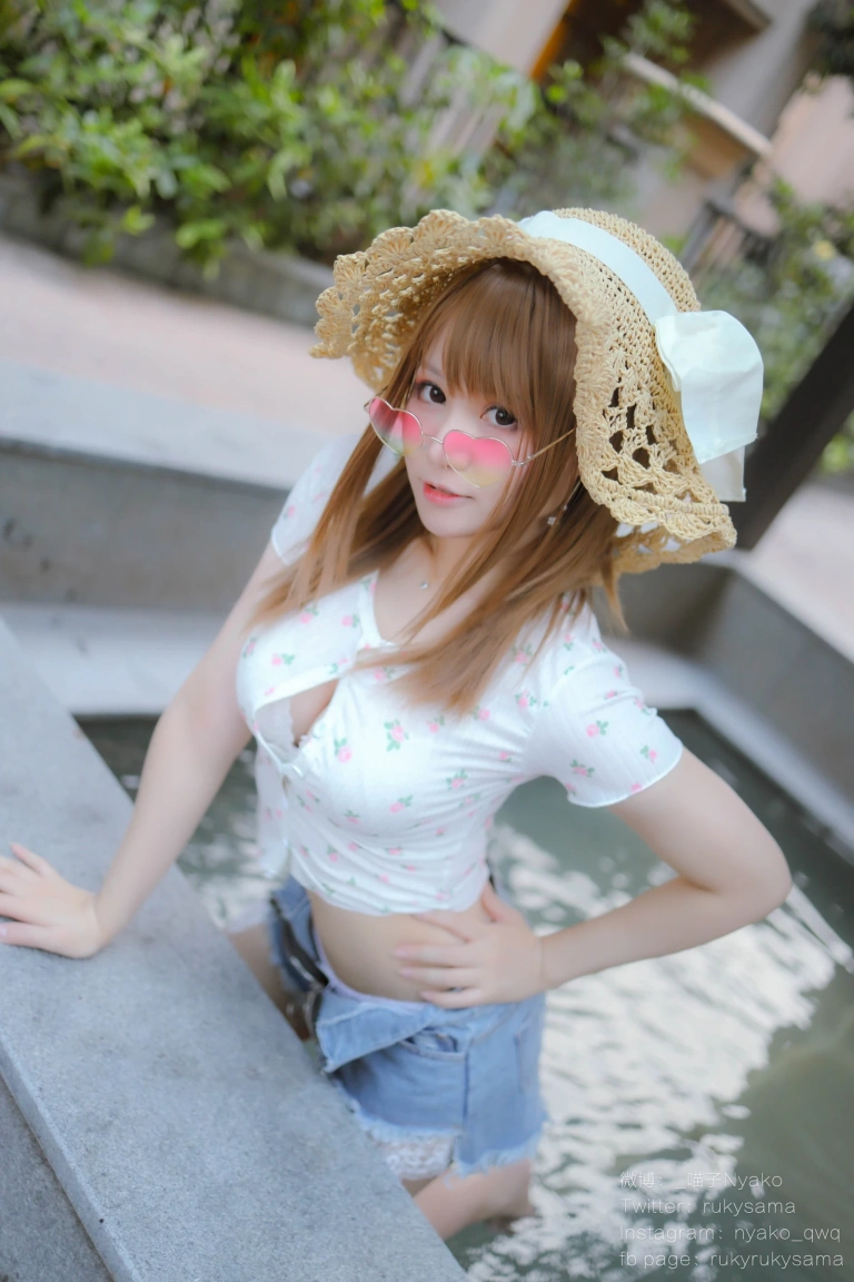 Nyako喵子《温泉旅行》主题写真：225张全套美图，含2个视频