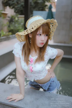 Nyako喵子《温泉旅行》主题写真：225张全套美图，含2个视频