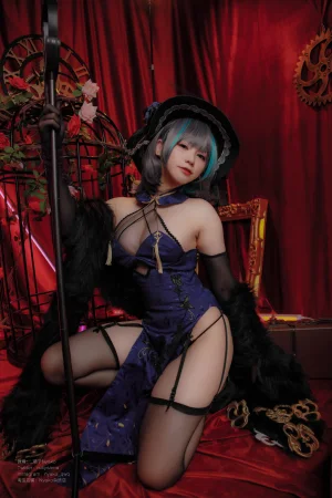 Nyako喵子《柴郡旗袍》主题写真：48张全套美图