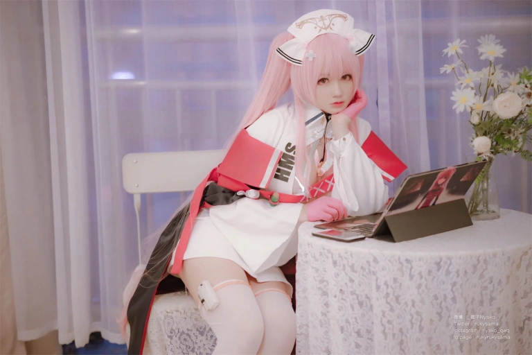 Nyako喵子《英仙座护士》主题写真：65张全套美图