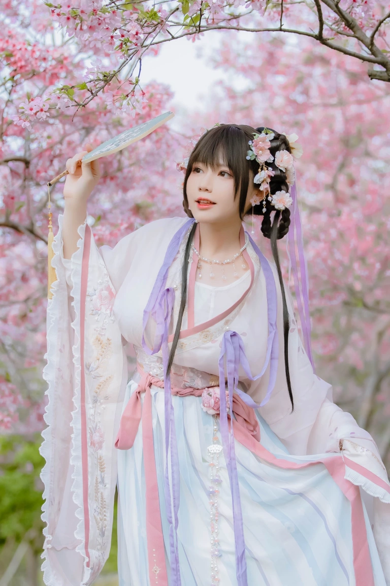 Nyako喵子《樱花汉服 花神祈愿》主题写真：52张全套美图