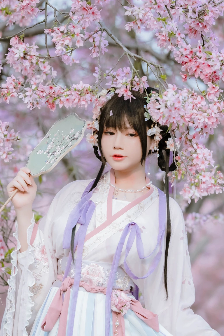 Nyako喵子《樱花汉服 花神祈愿》主题写真：52张全套美图