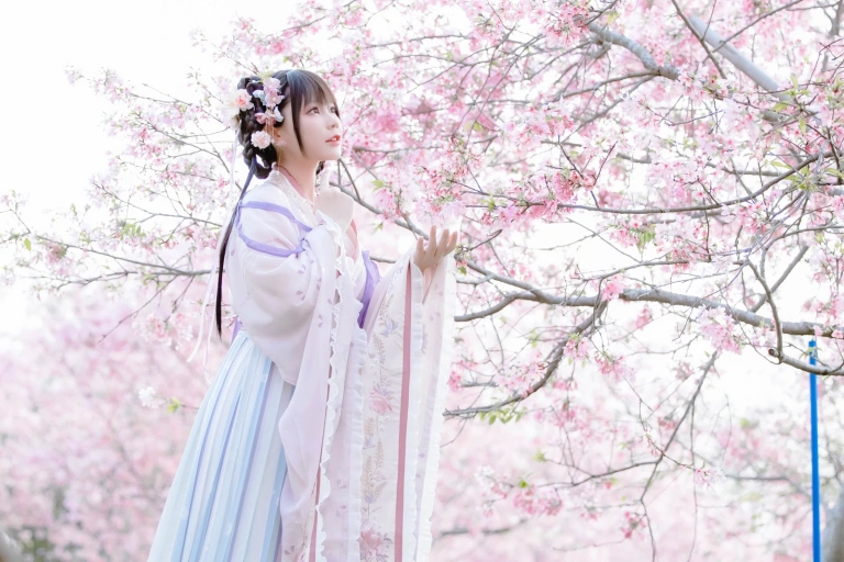Nyako喵子《樱花汉服 花神祈愿》主题写真：52张全套美图