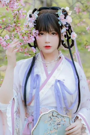 Nyako喵子《樱花汉服 花神祈愿》主题写真：52张全套美图
