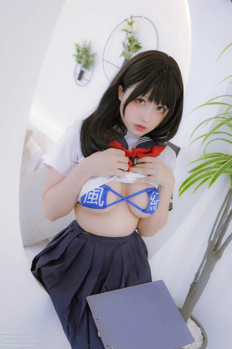 Nyako喵子《风纪委员》主题写真：85张全套美图，含1个视频