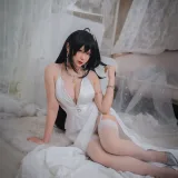 Nyako喵子《大凤纯白婚纱》主题写真：65张全套美图