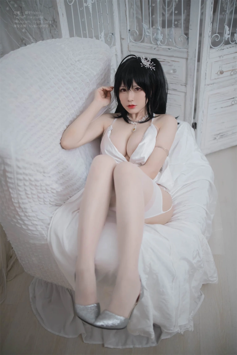 Nyako喵子《大凤纯白婚纱》主题写真：65张全套美图