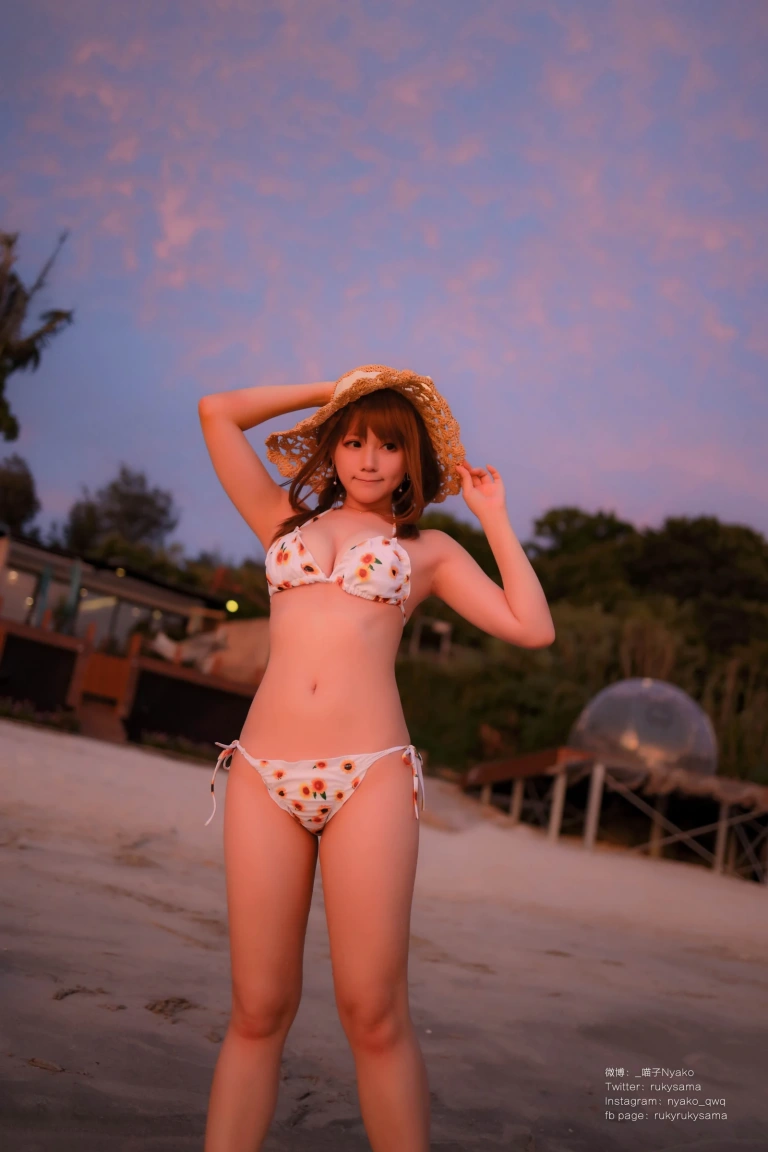 Nyako喵子《向日葵比基尼》主题写真：66张全套美图，含1个视频