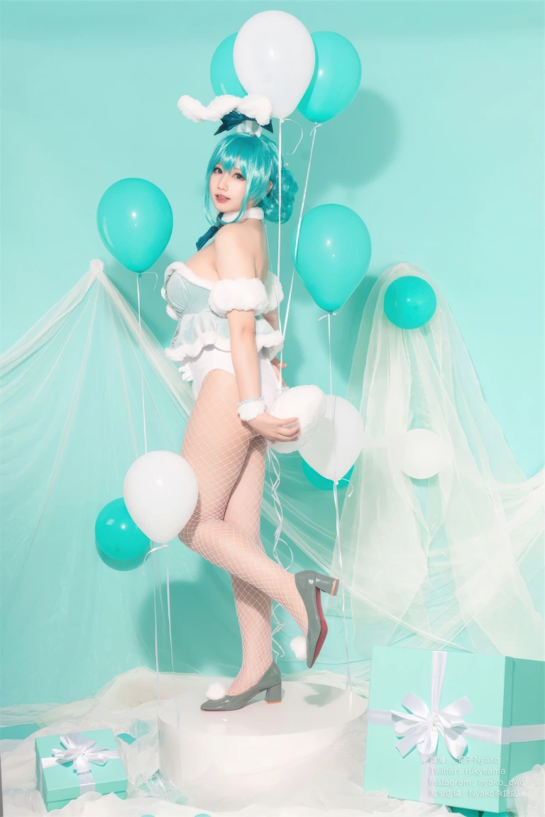 Nyako喵子《初音白兔》主题写真：41张全套美图