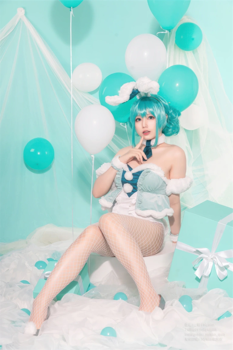 Nyako喵子《初音白兔》主题写真：41张全套美图