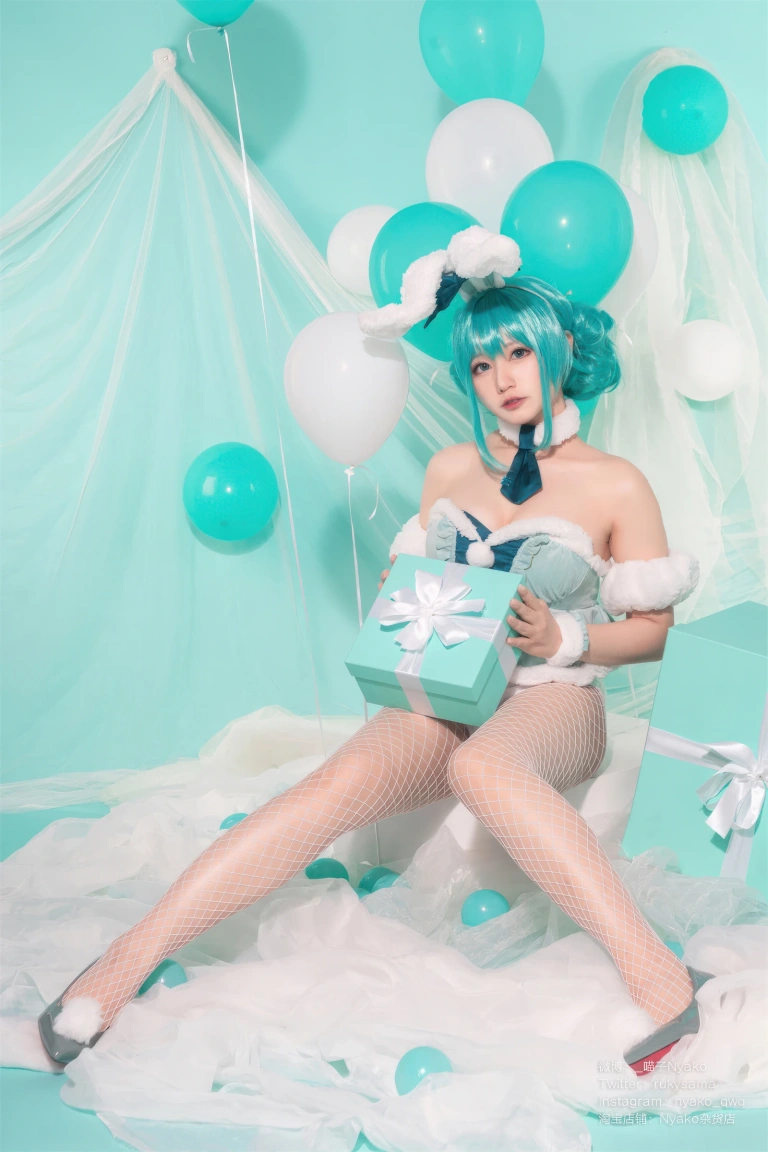 Nyako喵子《初音白兔》主题写真：41张全套美图