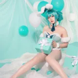 Nyako喵子《初音白兔》主题写真：41张全套美图