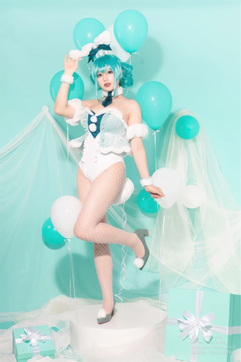 Nyako喵子《初音白兔》主题写真：41张全套美图