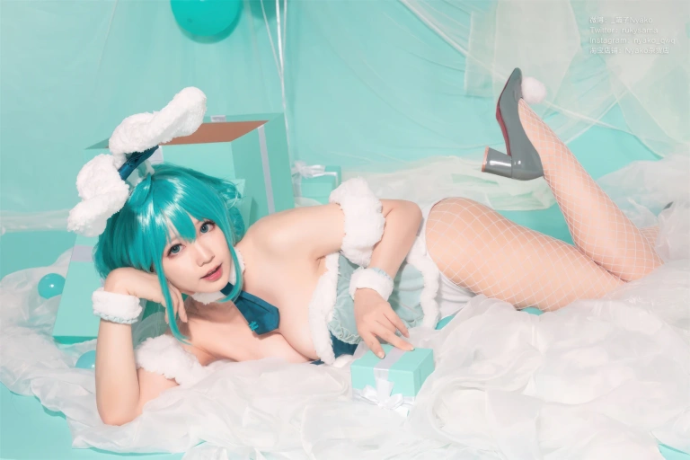 Nyako喵子《初音白兔》主题写真：41张全套美图