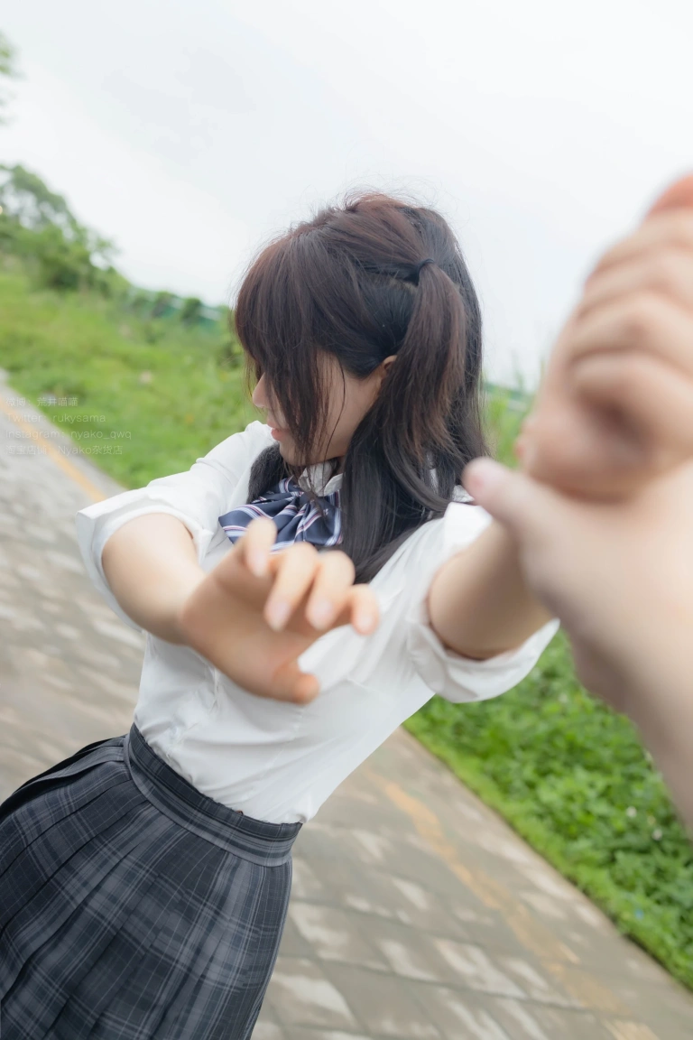 Nyako喵子《诱拐本》主题写真：265张全套美图，含2个视频
