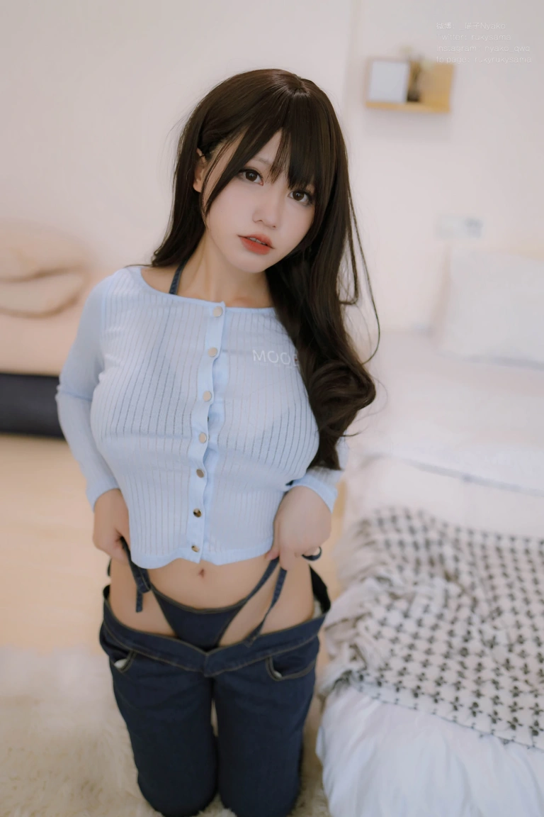 Nyako喵子《吉他妹妹牛仔裤》主题写真：76张全套美图，含1个视频