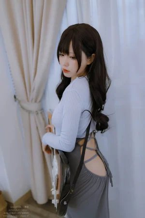 Nyako喵子《吉他妹妹连衣裙》主题写真：71张全套美图，含1个视频