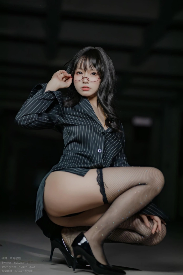 Nyako喵子《电子版49 誰も知らないの大人時間5》主题写真：161张全套美图