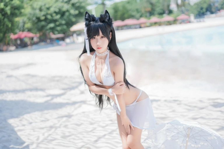 萌芽儿o0《爱宕泳装》主题写真：30张全套美图