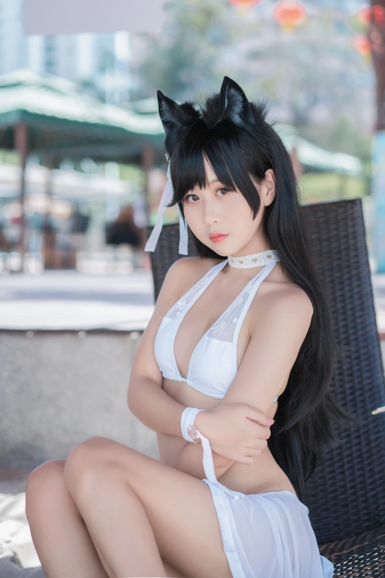 萌芽儿o0《爱宕泳装》主题写真：30张全套美图