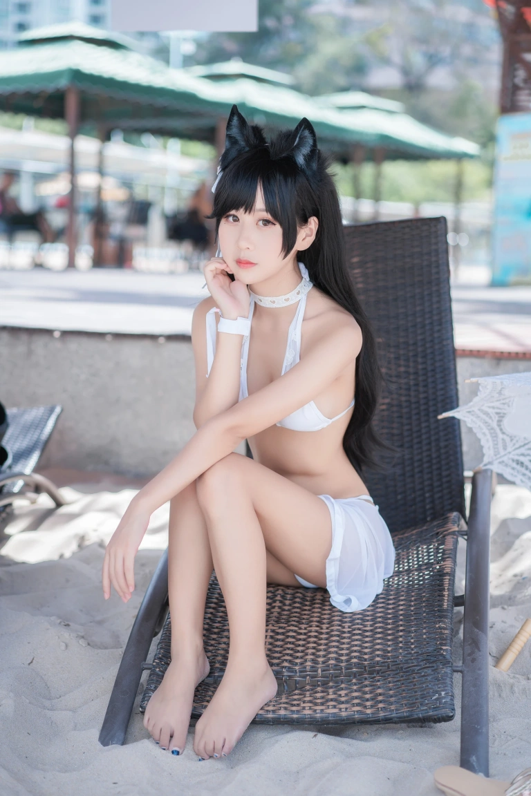 萌芽儿o0《爱宕泳装》主题写真：30张全套美图