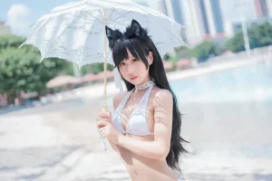 萌芽儿o0《爱宕泳装》主题写真：30张全套美图