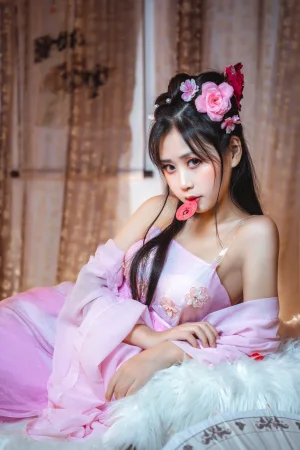 萌芽儿o0《古装 大象套套》主题写真：20张全套美图