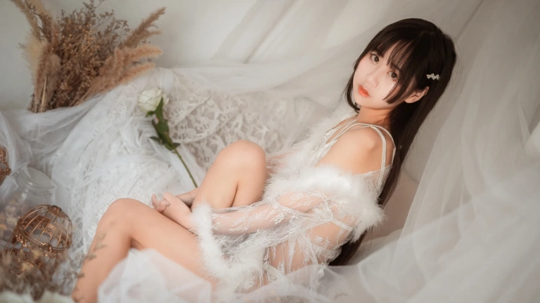 萌芽儿o0《毛绒内衣》主题写真：27张全套美图