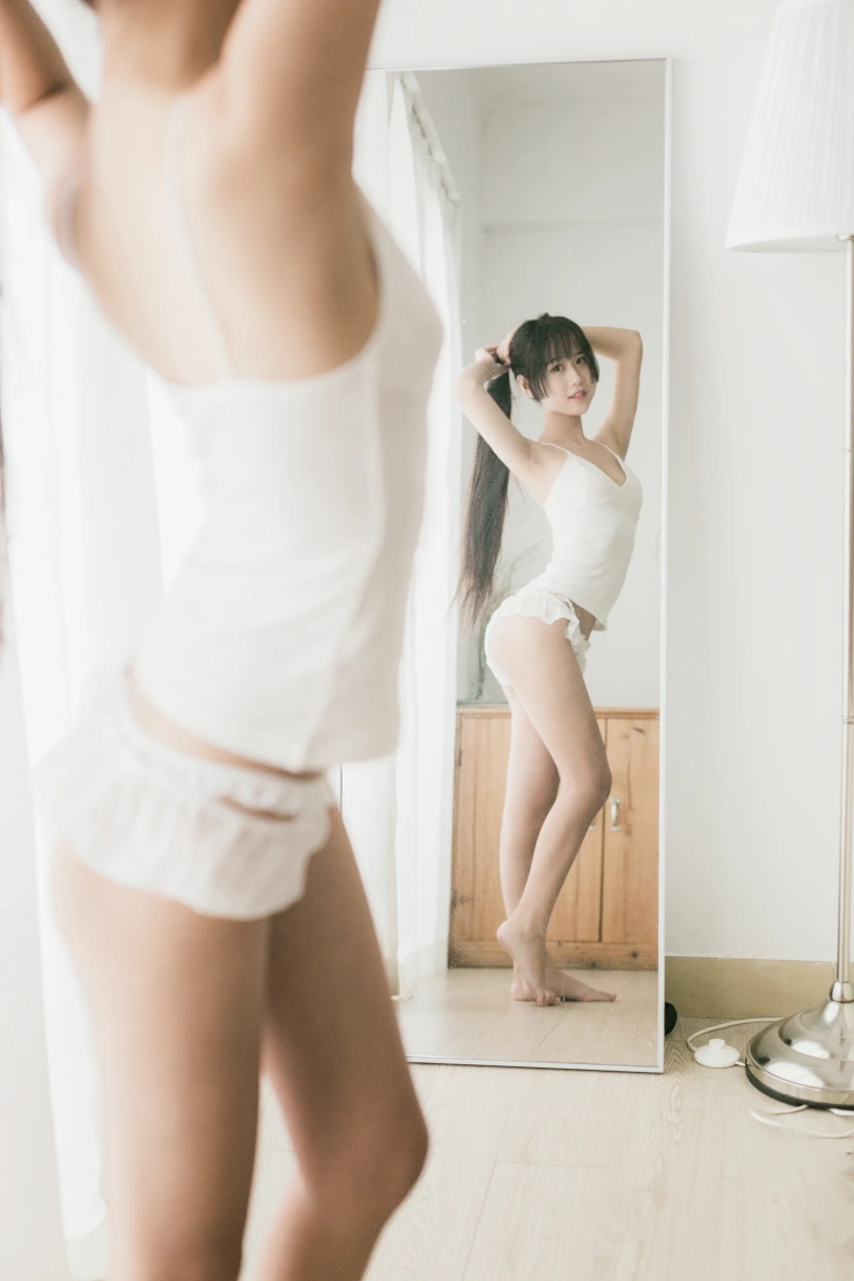 萌芽儿o0《民宿》主题写真：20张全套美图