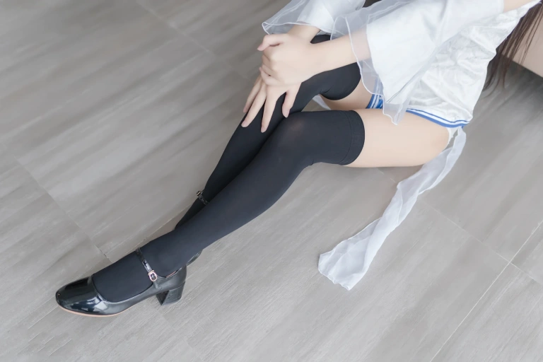 萌芽儿o0《瓶儿》主题写真：40张全套美图