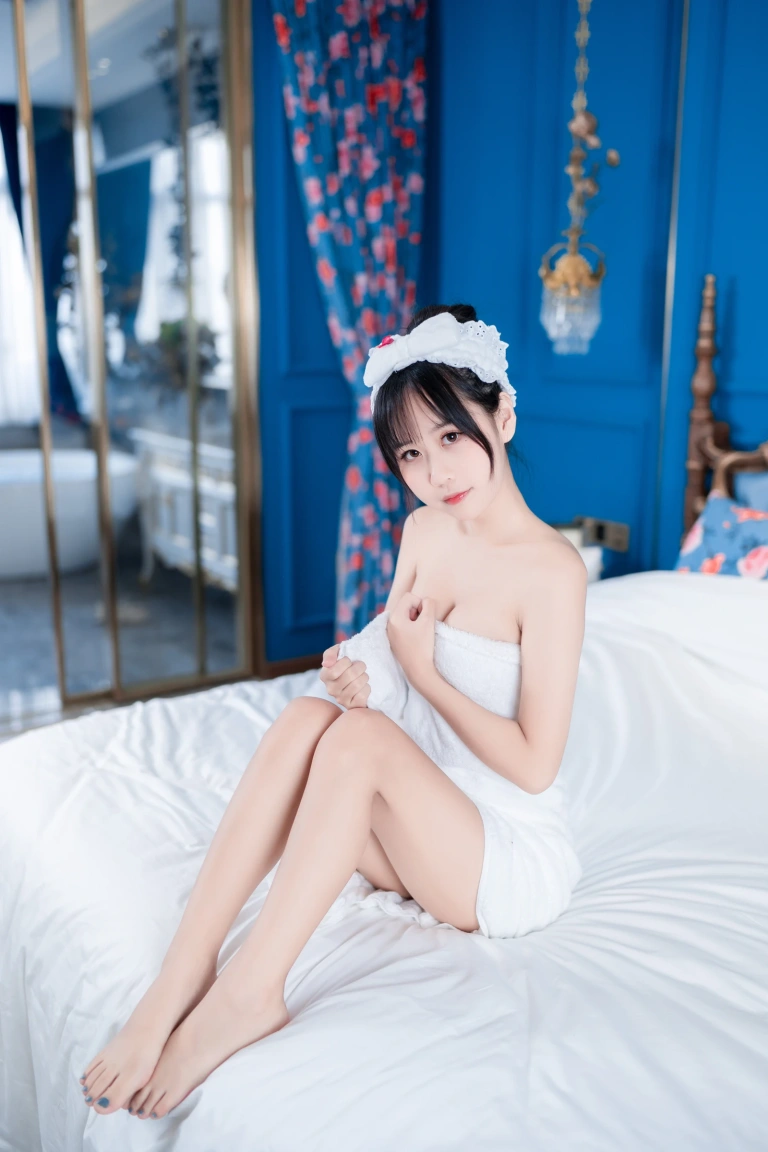 萌芽儿o0《浴巾》主题写真：27张全套美图