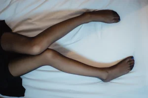 萌芽儿o0《浴室JK黑丝》主题写真：33张全套美图