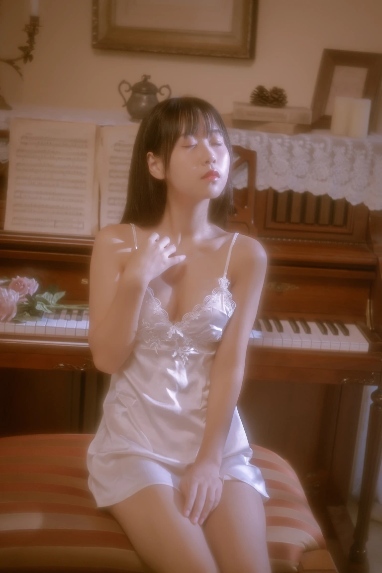 萌芽儿o0《遐 私房》主题写真：43张全套美图