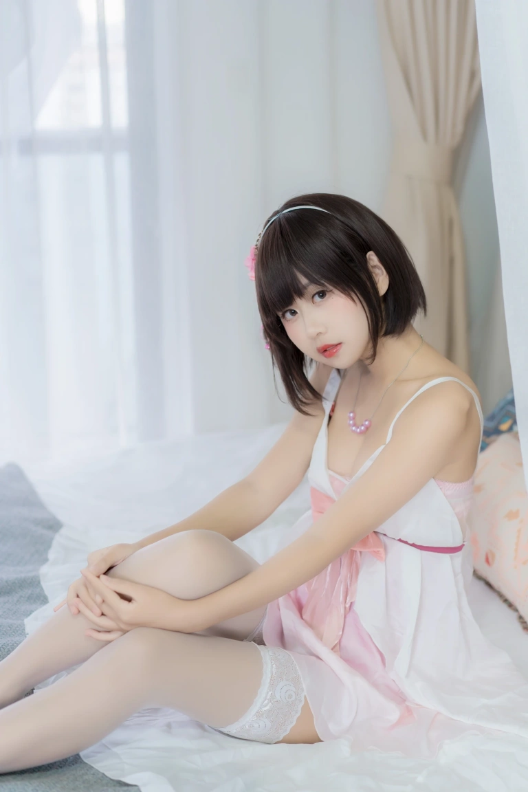 萌芽儿o0《加藤惠睡衣+内衣》主题写真：28张全套美图