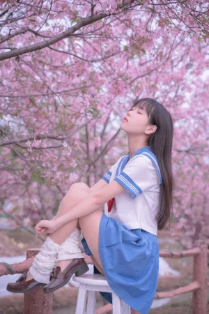萌芽儿o0《樱花jk》主题写真：30张全套美图