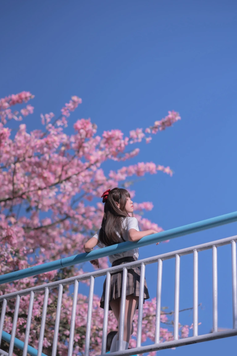 萌芽儿o0《异木棉花》主题写真：26张全套美图