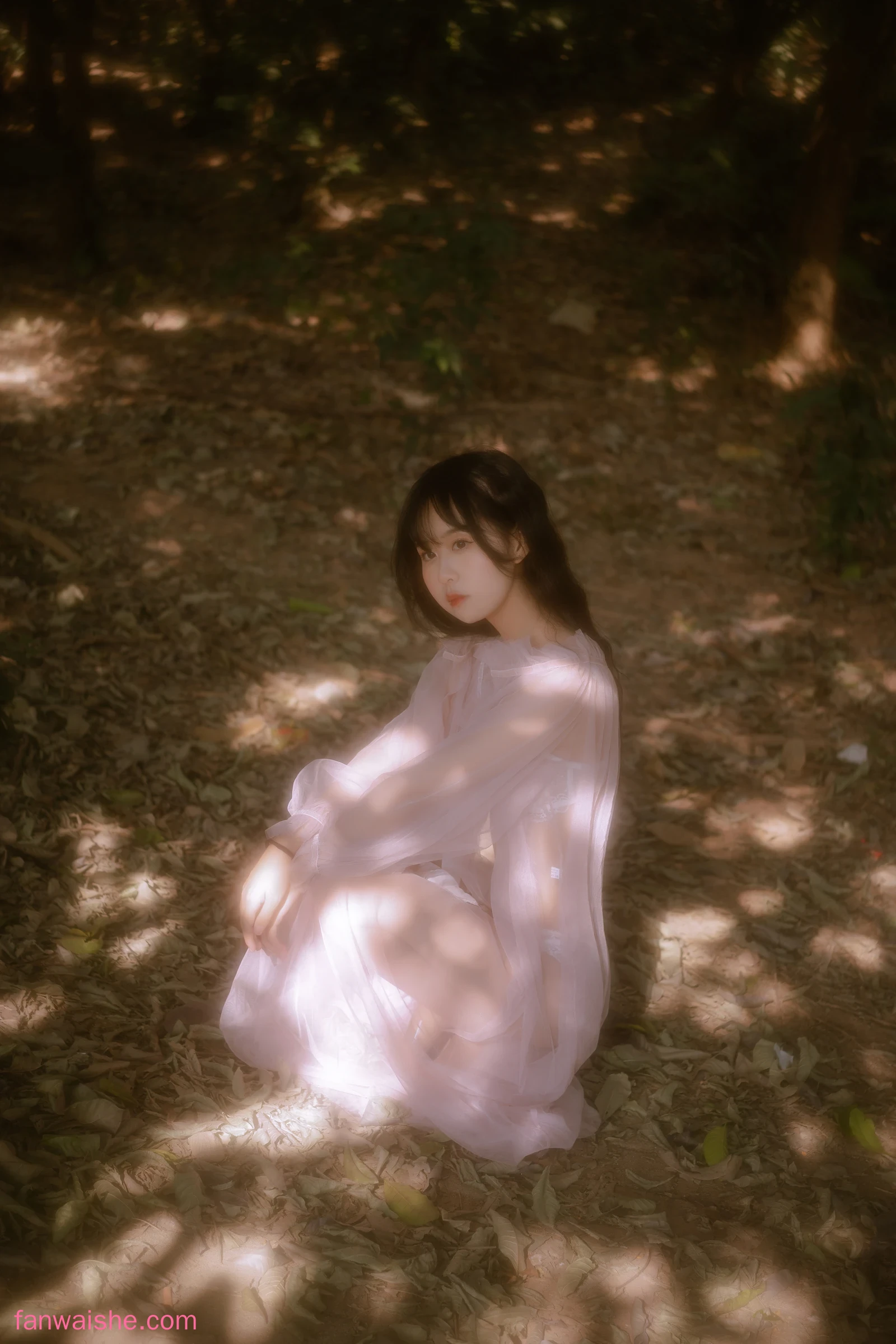 萌芽儿o0 萌芽儿o0 NO.026 - 林中少女