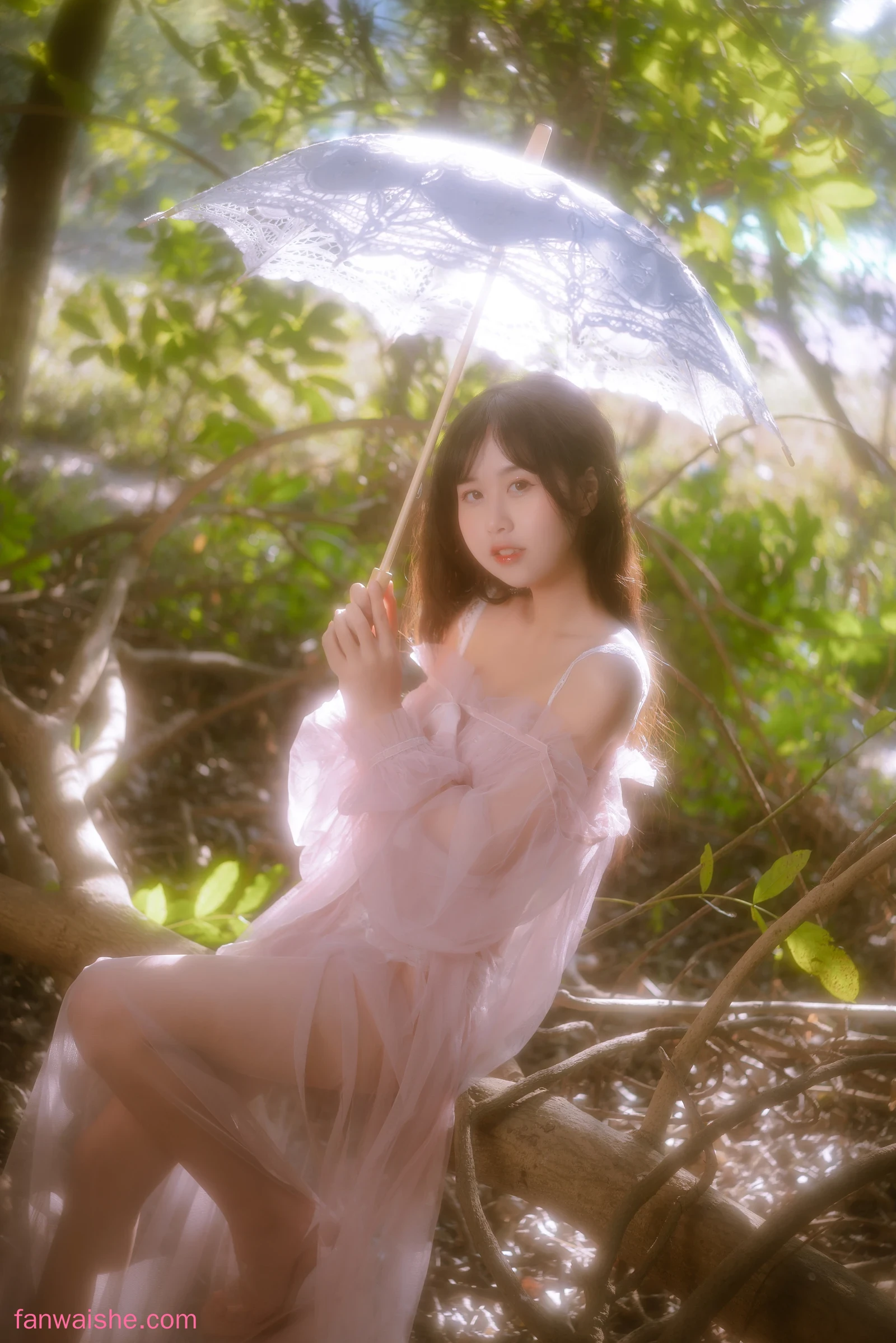萌芽儿o0 萌芽儿o0 NO.026 - 林中少女