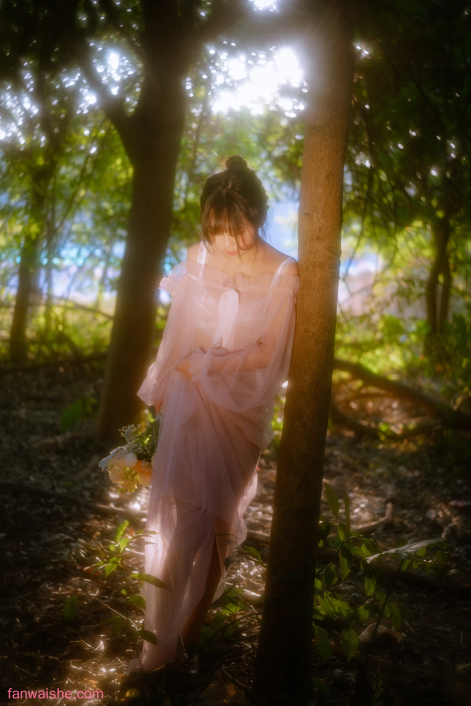 萌芽儿o0 萌芽儿o0 NO.026 - 林中少女