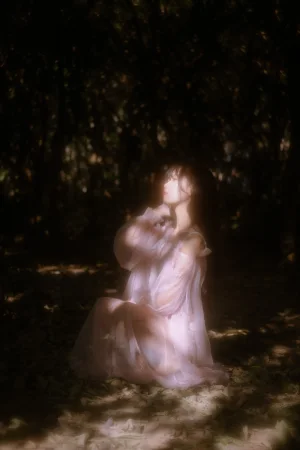 萌芽儿o0《林中少女》主题写真：30张全套美图