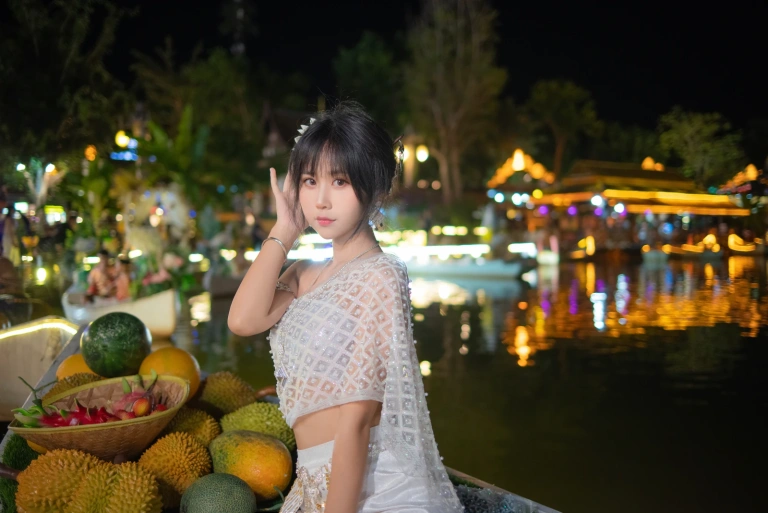 萌芽儿o0《西双版纳【傣服 银】》主题写真：17张全套美图