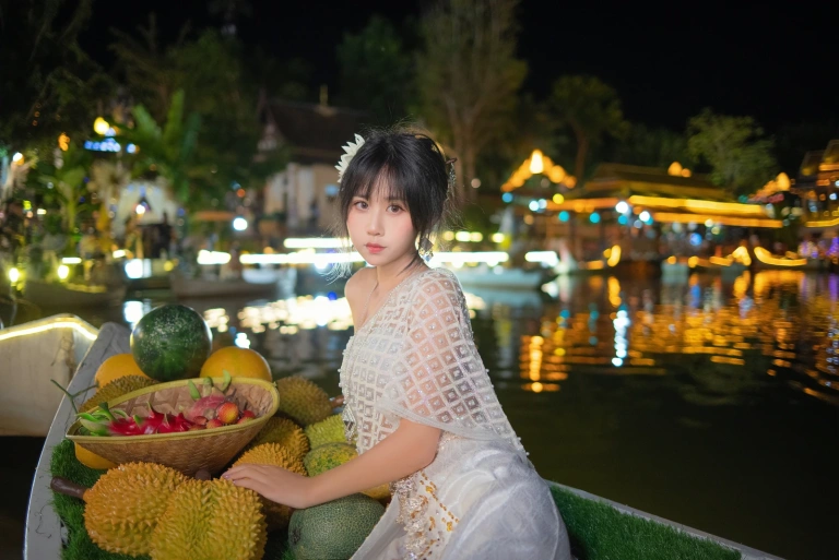 萌芽儿o0《西双版纳【傣服 银】》主题写真：17张全套美图