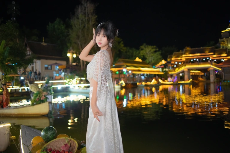 萌芽儿o0《西双版纳【傣服 银】》主题写真：17张全套美图
