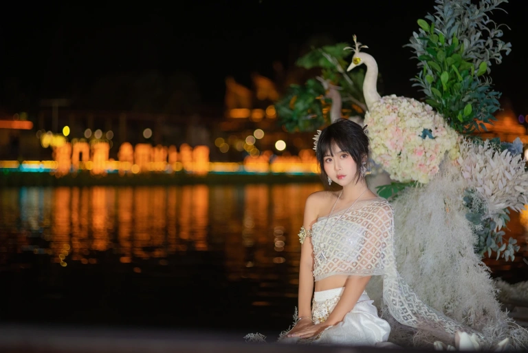 萌芽儿o0《西双版纳【傣服 银】》主题写真：17张全套美图
