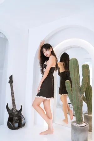 萌芽儿o0《小D睡衣》主题写真：12张全套美图