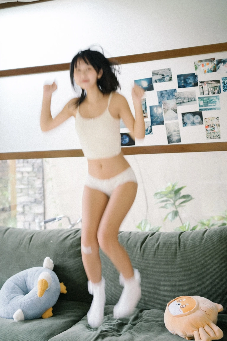 萌芽儿o0《夏天的尾巴》主题写真：45张全套美图