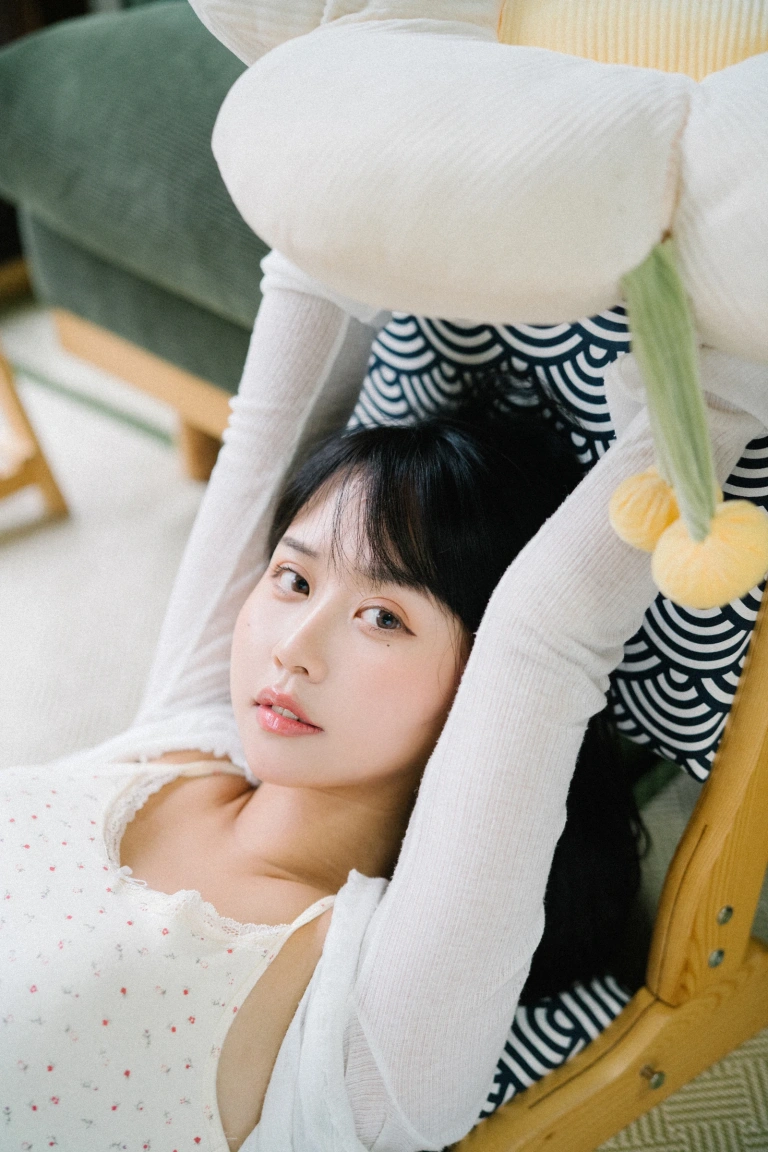 萌芽儿o0《夏天的尾巴》主题写真：45张全套美图